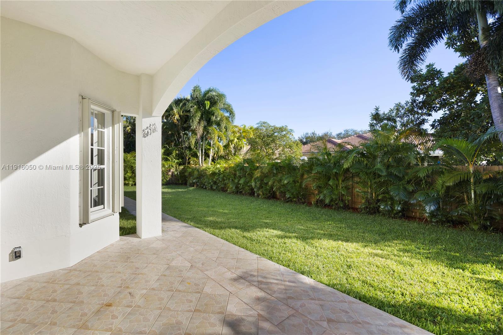 ROYAL OAKS - Residential