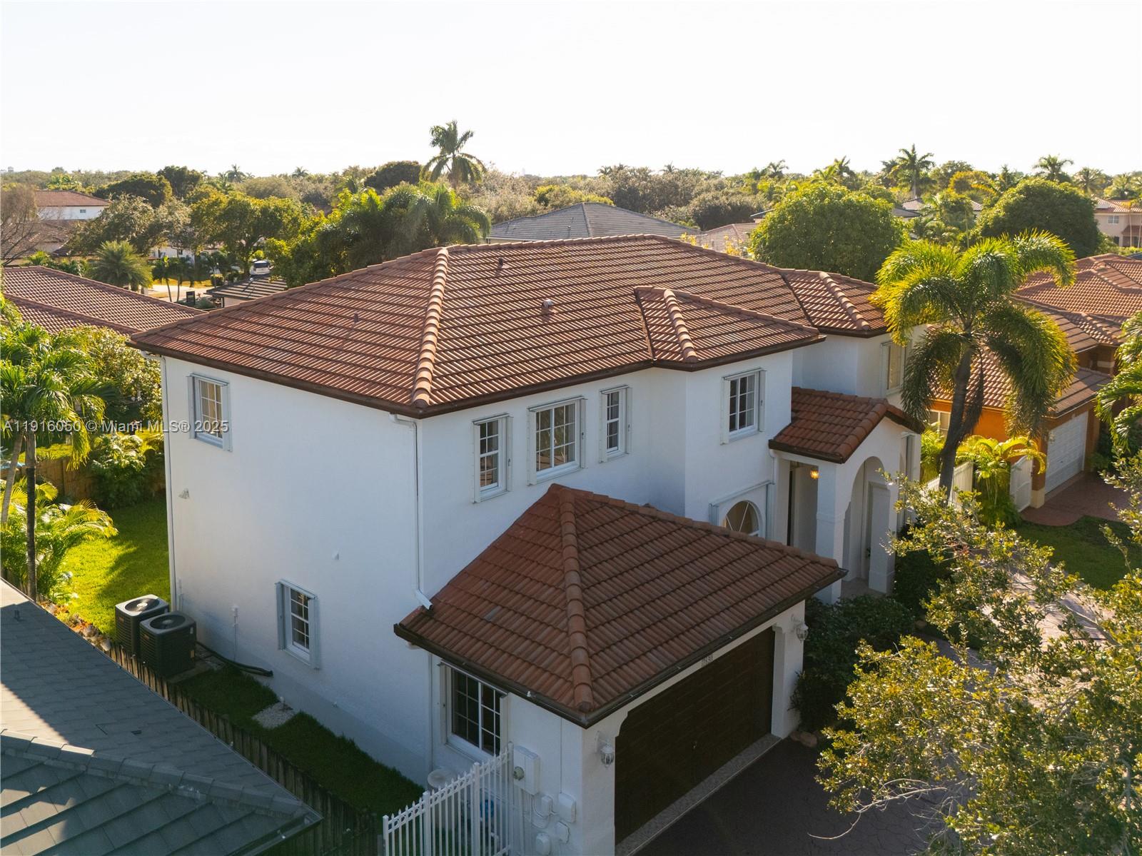 ROYAL OAKS - Residential