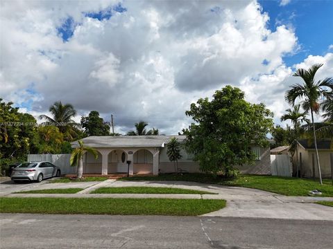 11515 SW 138th Ter Miami FL 33176