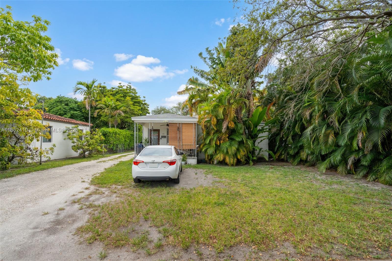 633 De Soto Dr