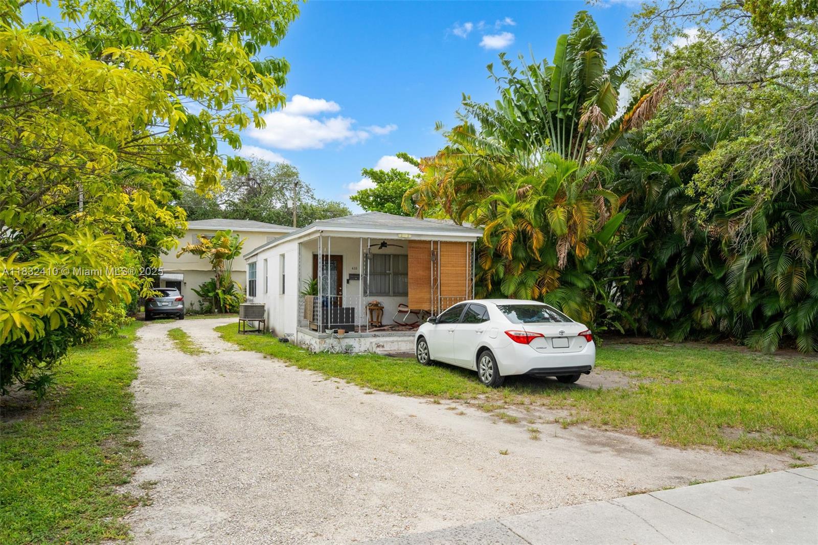 633 De Soto Dr