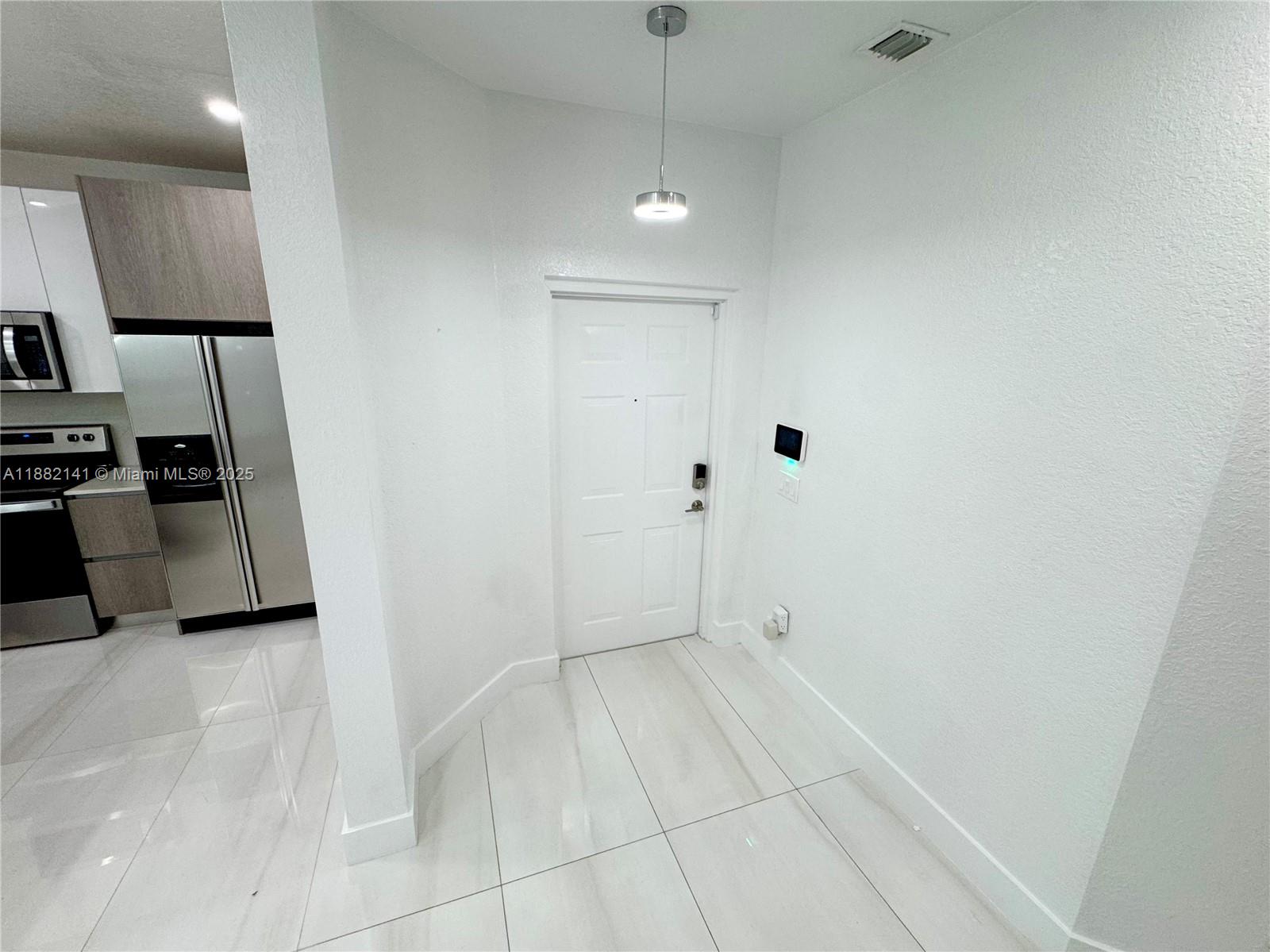 COURTYARDS TWO CONDO - Residential Lease