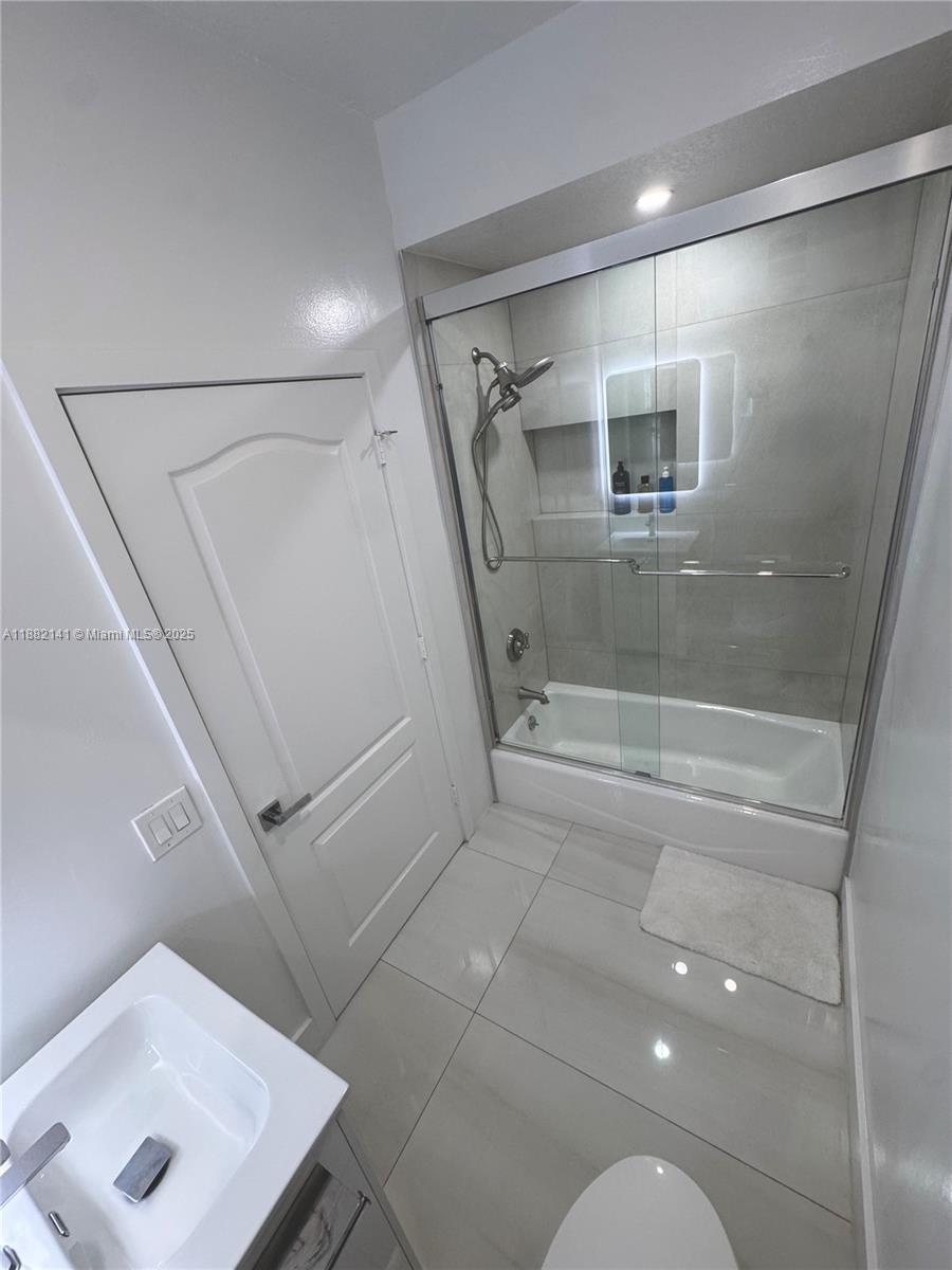 COURTYARDS TWO CONDO - Residential Lease