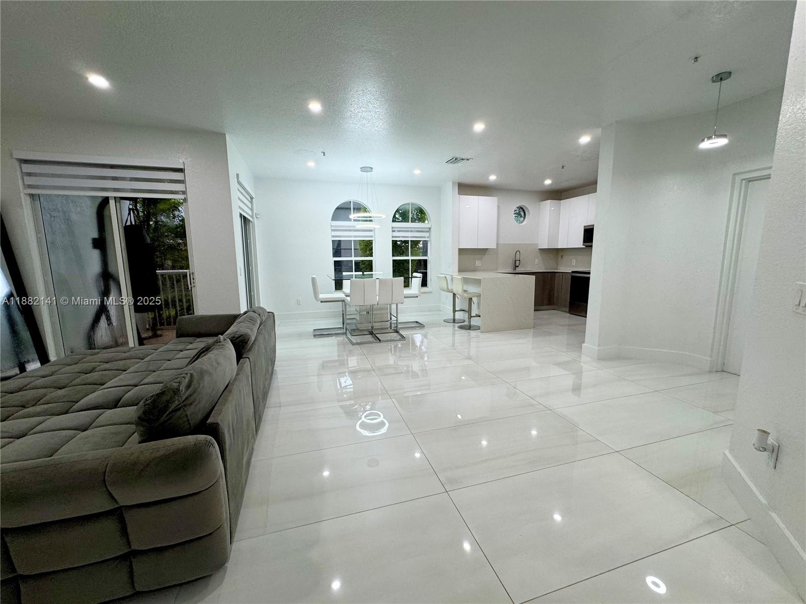 COURTYARDS TWO CONDO - Residential Lease