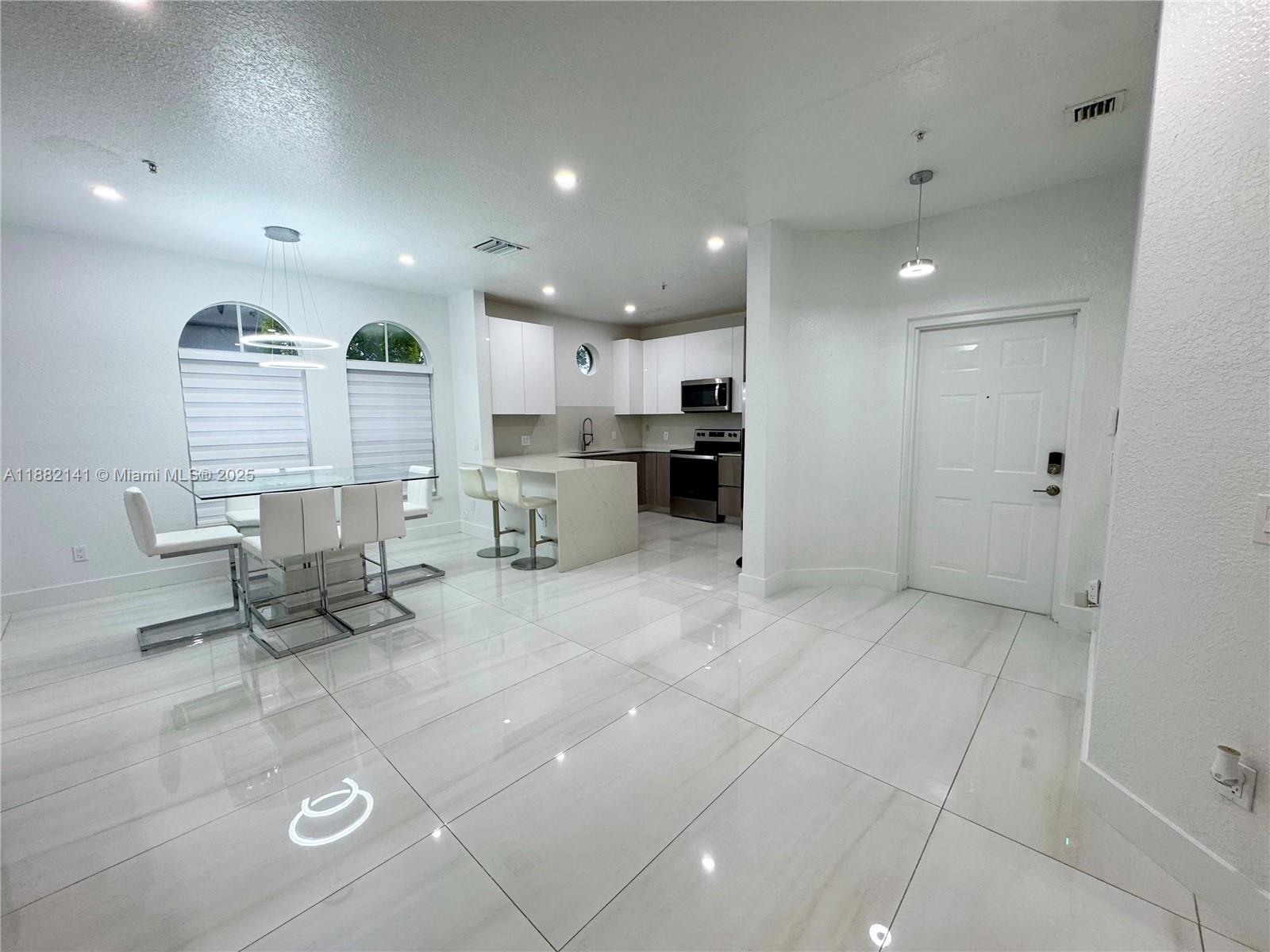 COURTYARDS TWO CONDO - Residential Lease