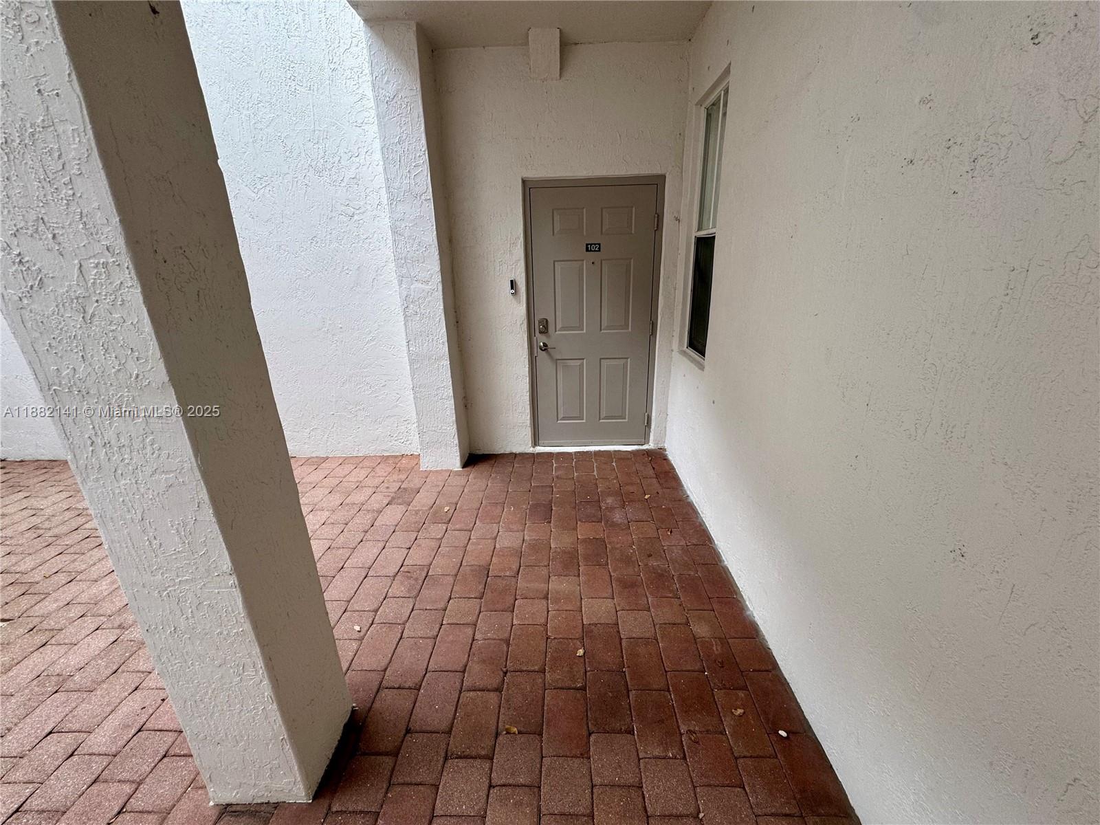 COURTYARDS TWO CONDO - Residential Lease