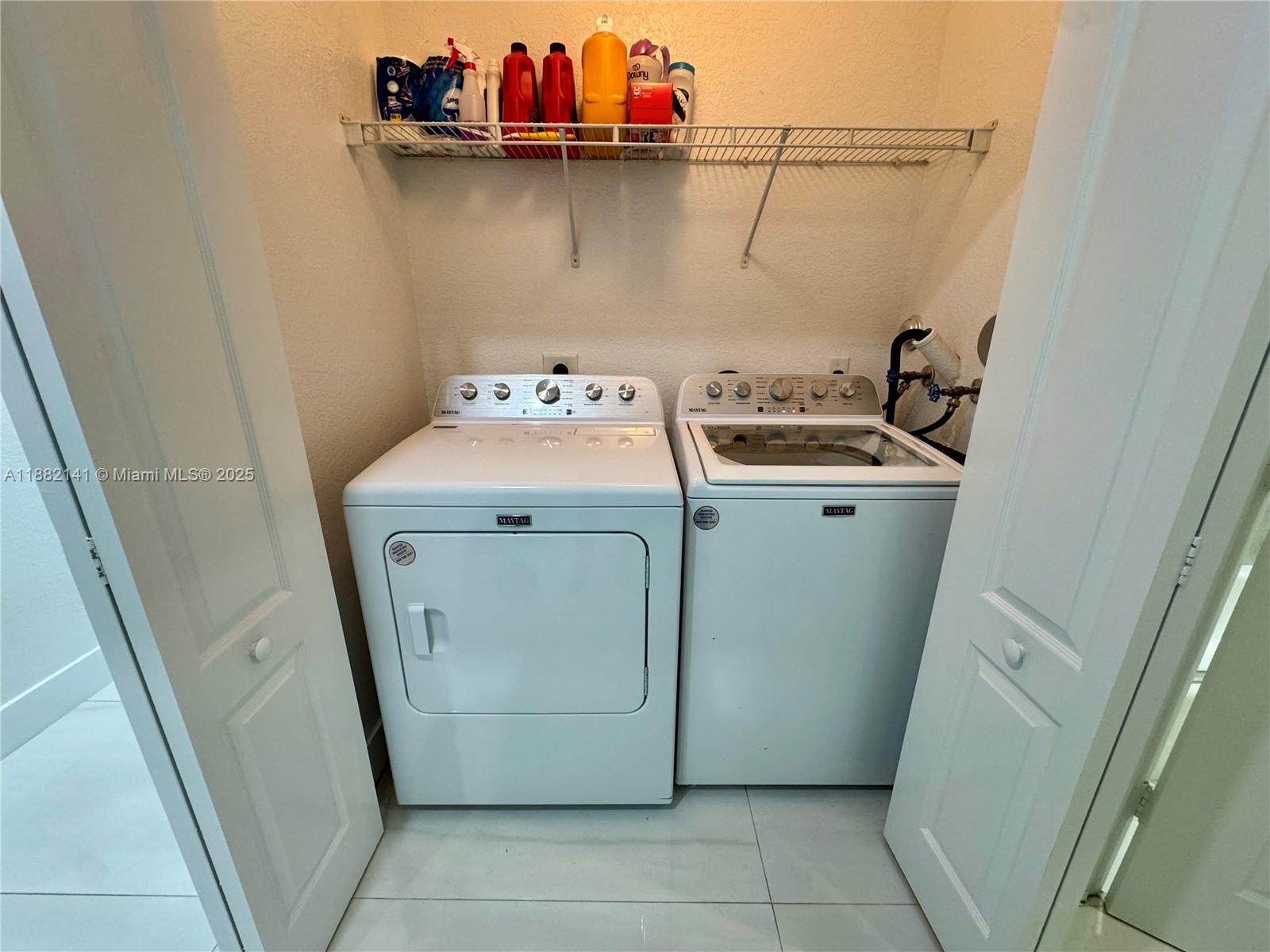 COURTYARDS TWO CONDO - Residential Lease