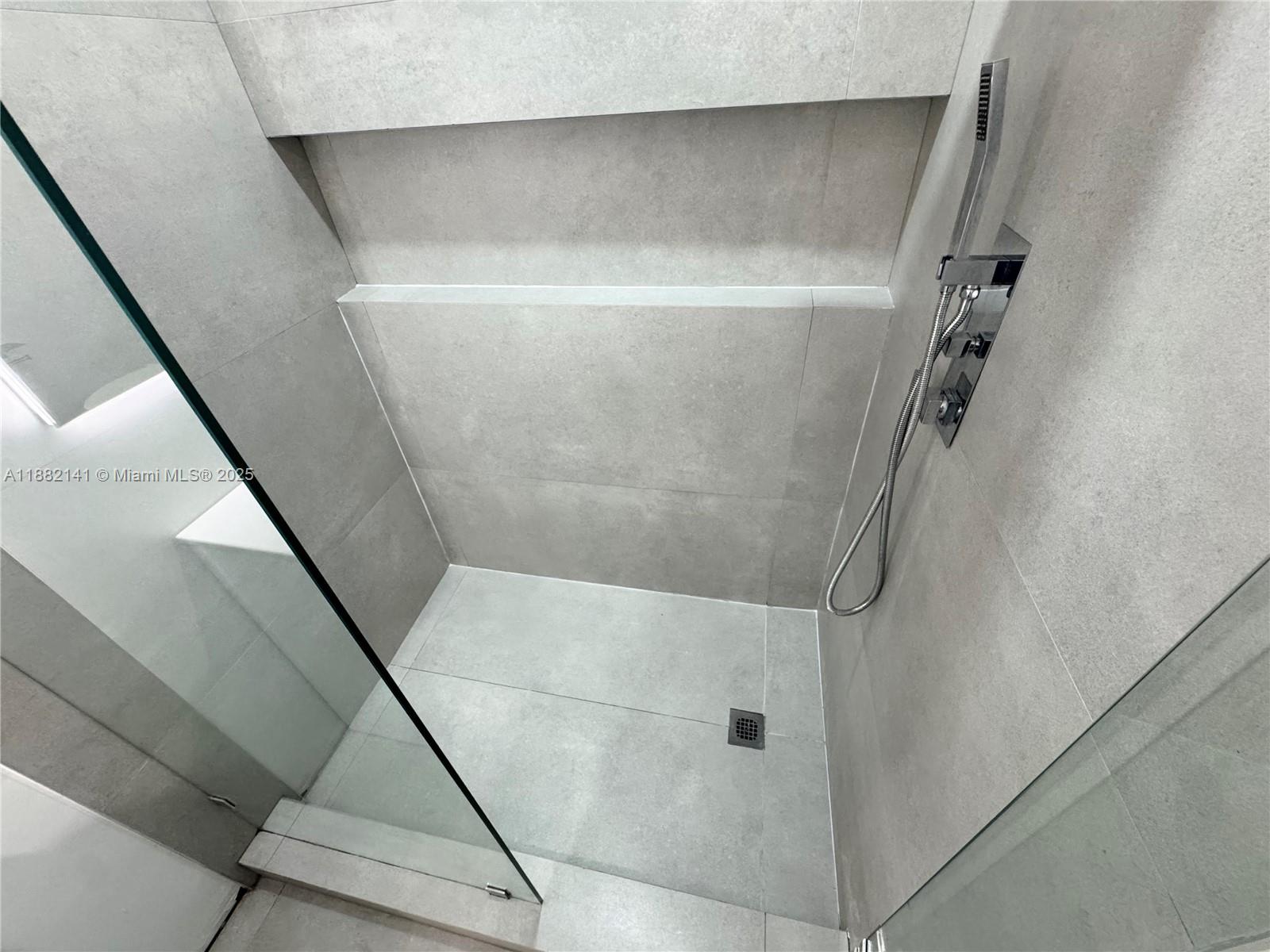 COURTYARDS TWO CONDO - Residential Lease