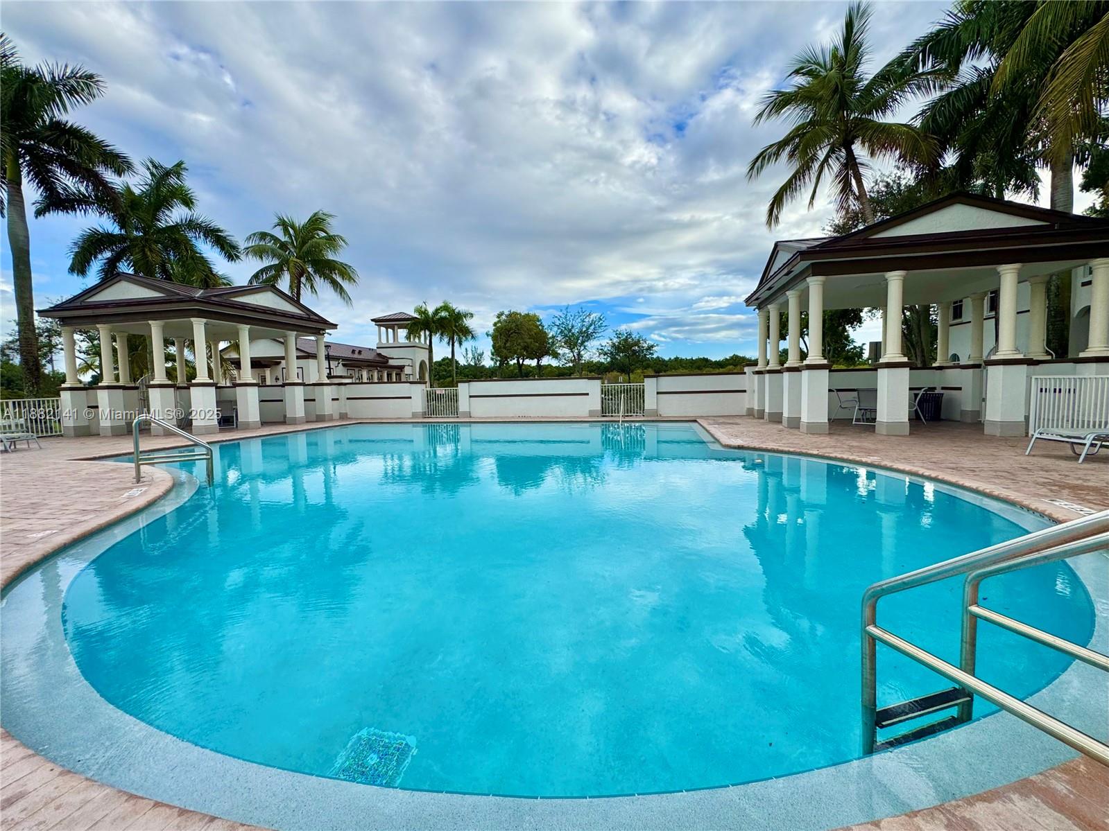 COURTYARDS TWO CONDO - Residential Lease