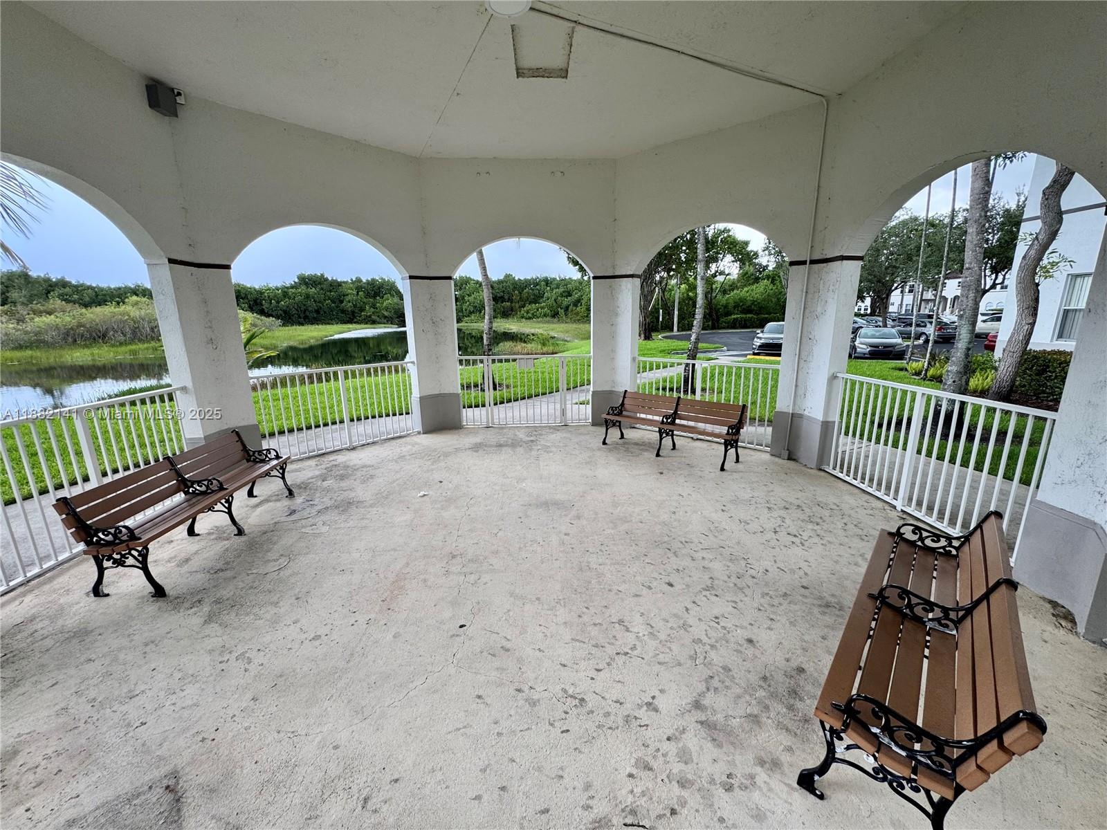 COURTYARDS TWO CONDO - Residential Lease