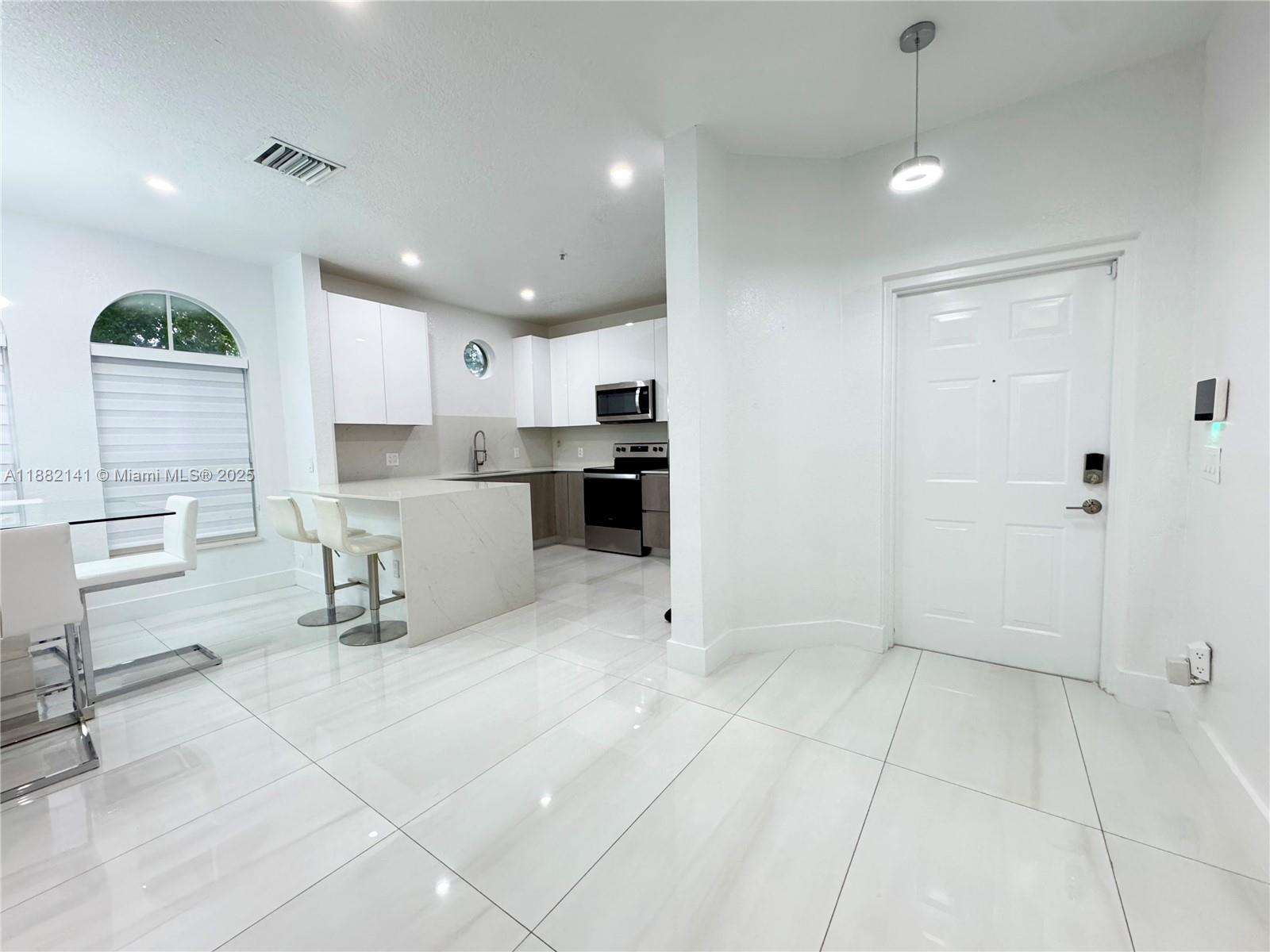 COURTYARDS TWO CONDO - Residential Lease