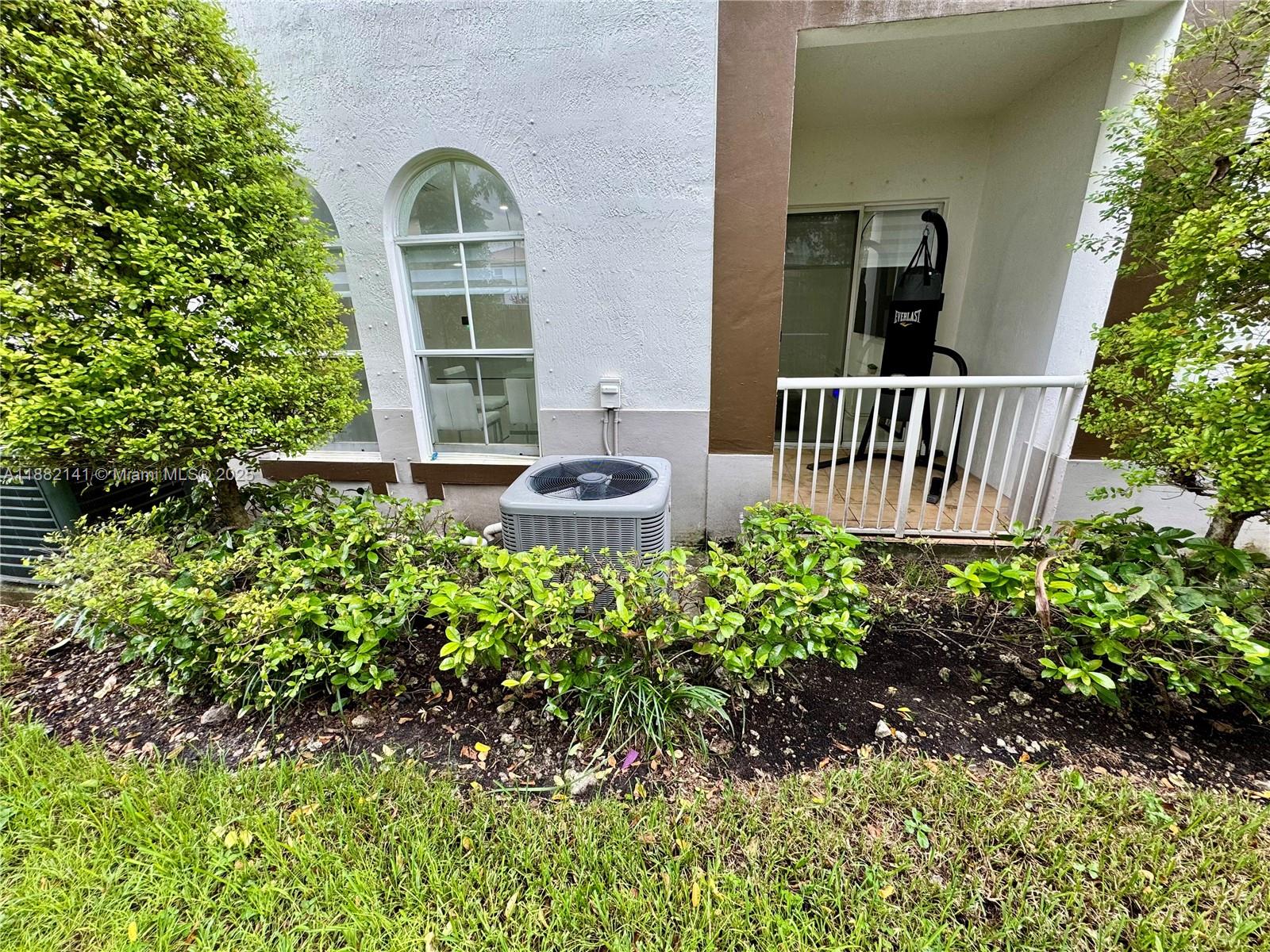COURTYARDS TWO CONDO - Residential Lease