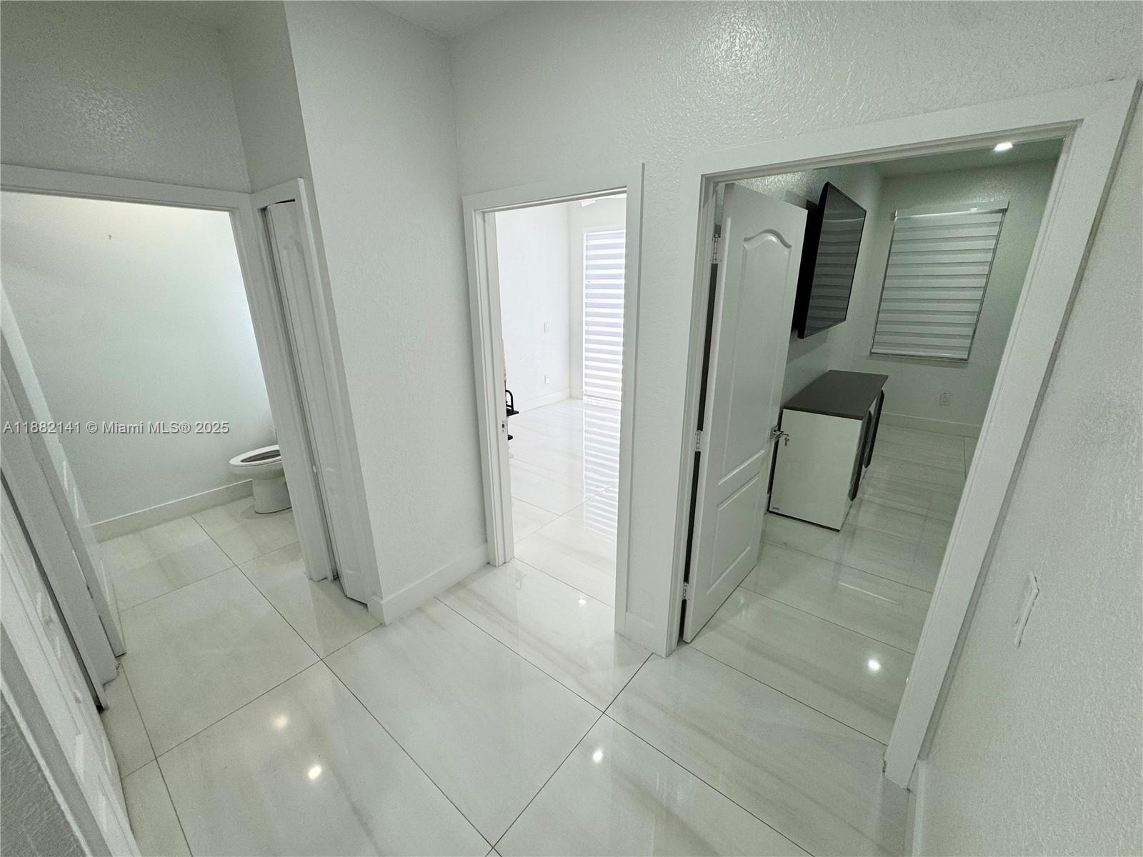 COURTYARDS TWO CONDO - Residential Lease
