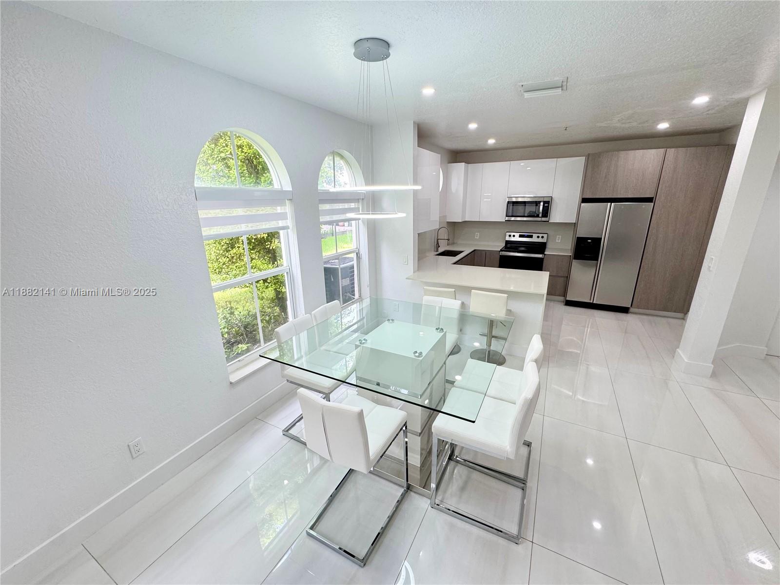 COURTYARDS TWO CONDO - Residential Lease