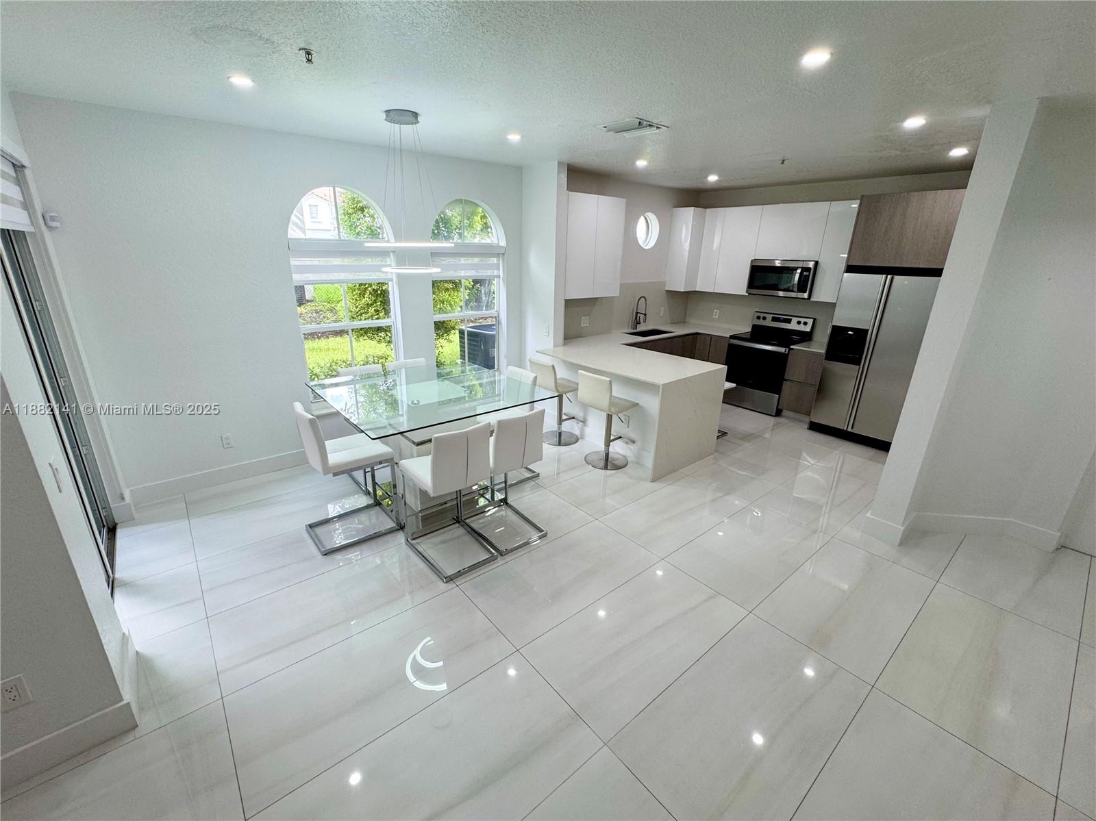COURTYARDS TWO CONDO - Residential Lease