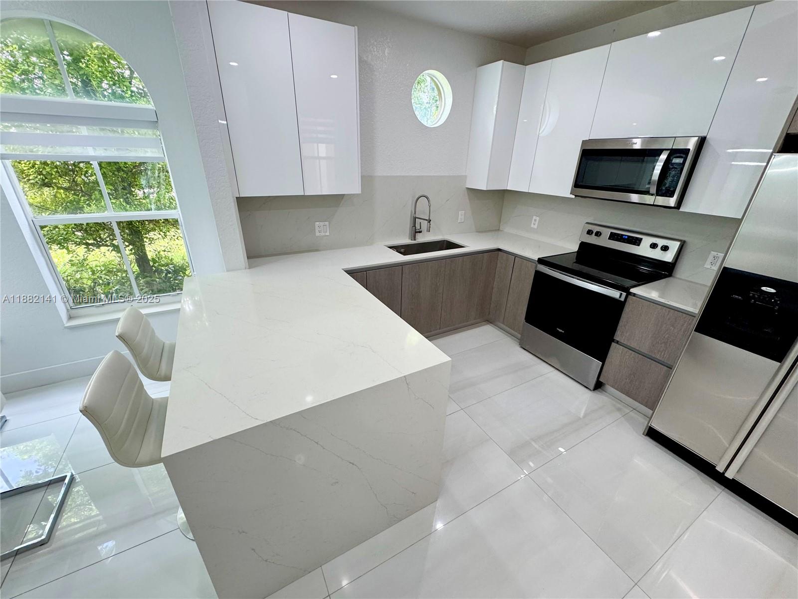 COURTYARDS TWO CONDO - Residential Lease