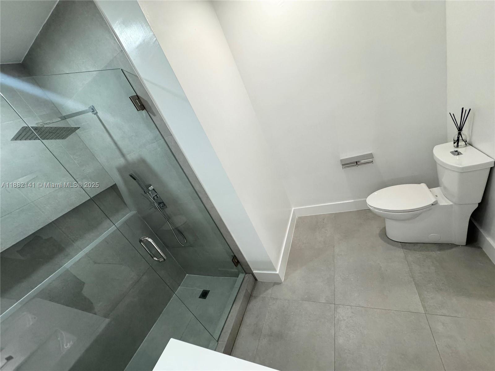 COURTYARDS TWO CONDO - Residential Lease