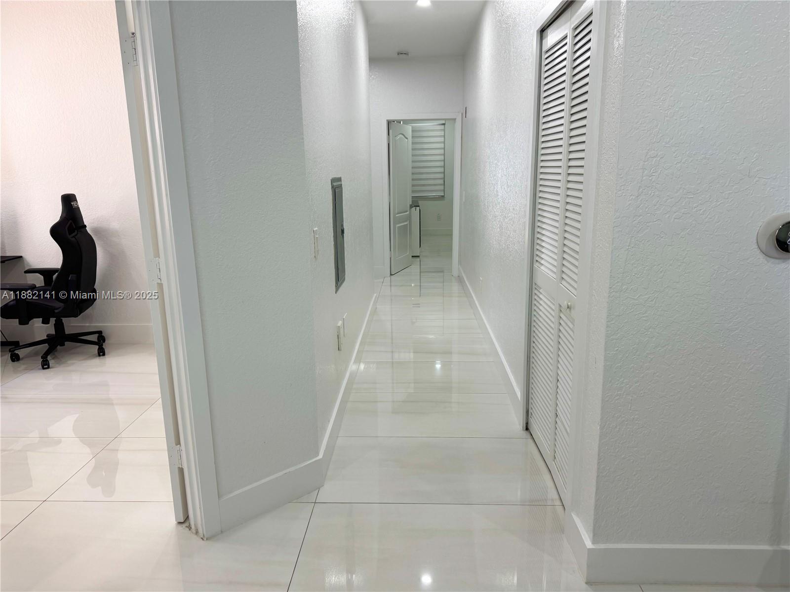 COURTYARDS TWO CONDO - Residential Lease