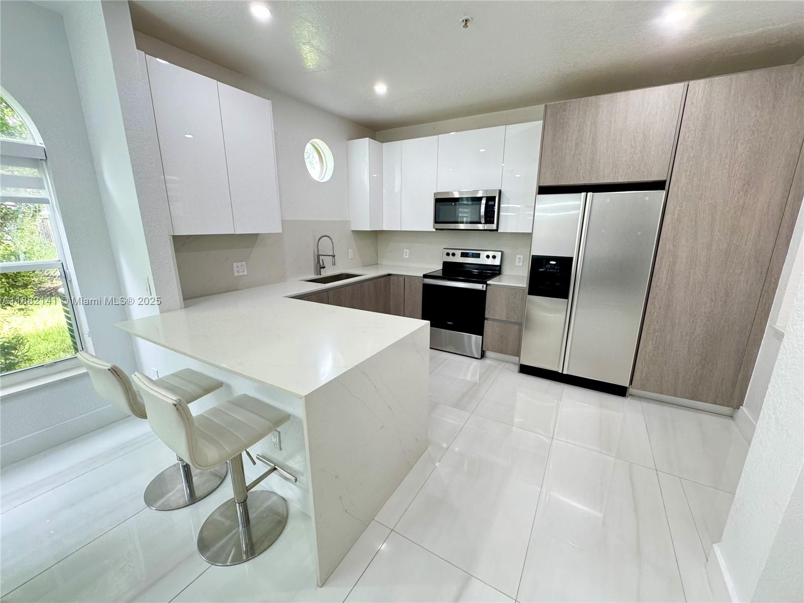 COURTYARDS TWO CONDO - Residential Lease