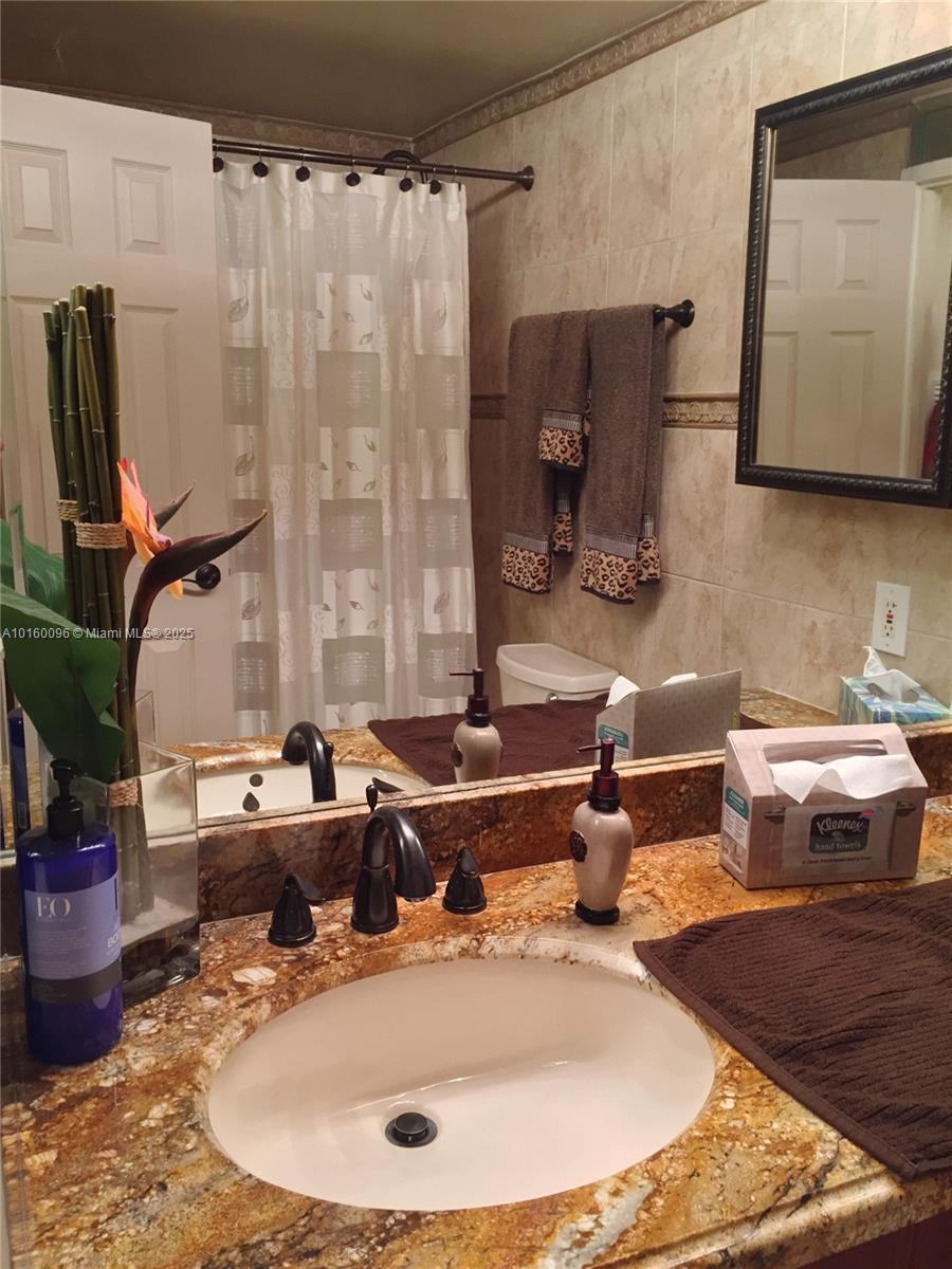 Alexander Towers Condo - Residential Lease