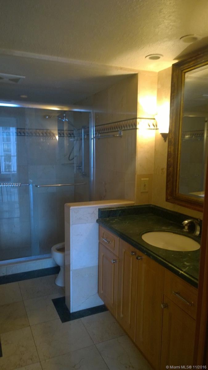 Venetia Condo - Residential Lease