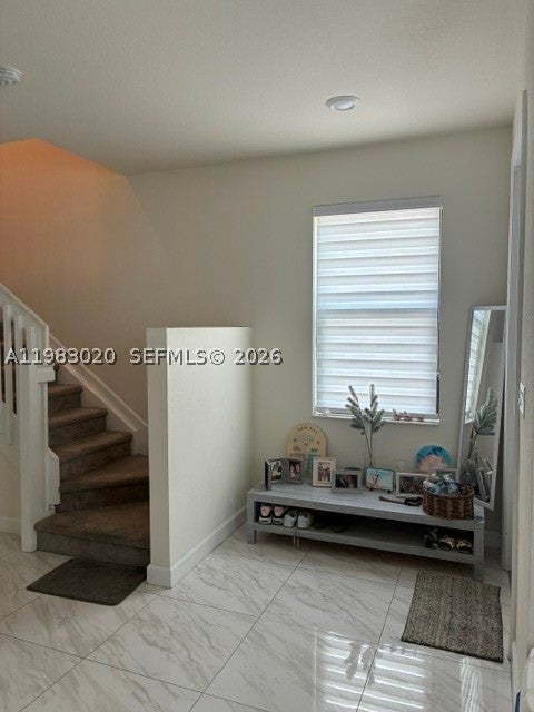 3337 W 105th Ter