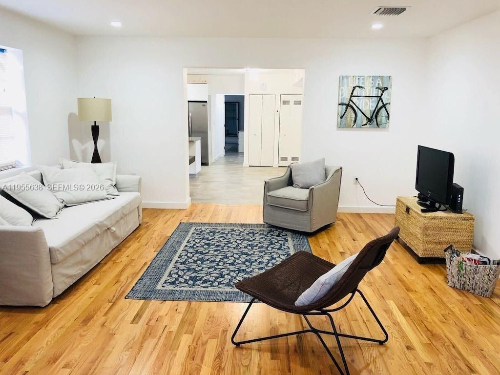 RIVERDALE - Residential