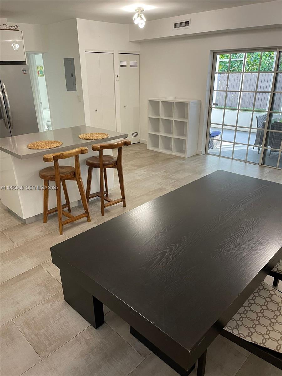 RIVERDALE - Residential