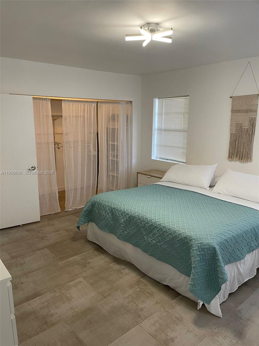 RIVERDALE - Residential