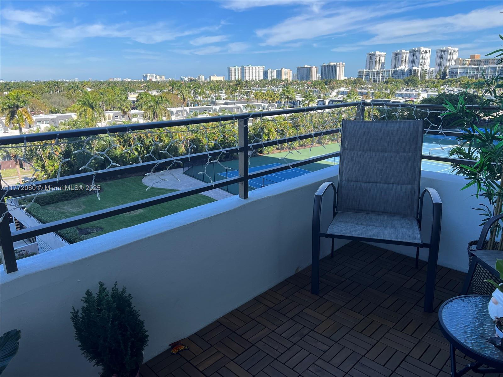 600 Three Islands Blvd 504