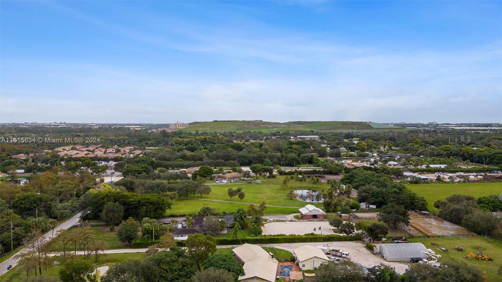 PALM BEACH FARMS - Residential