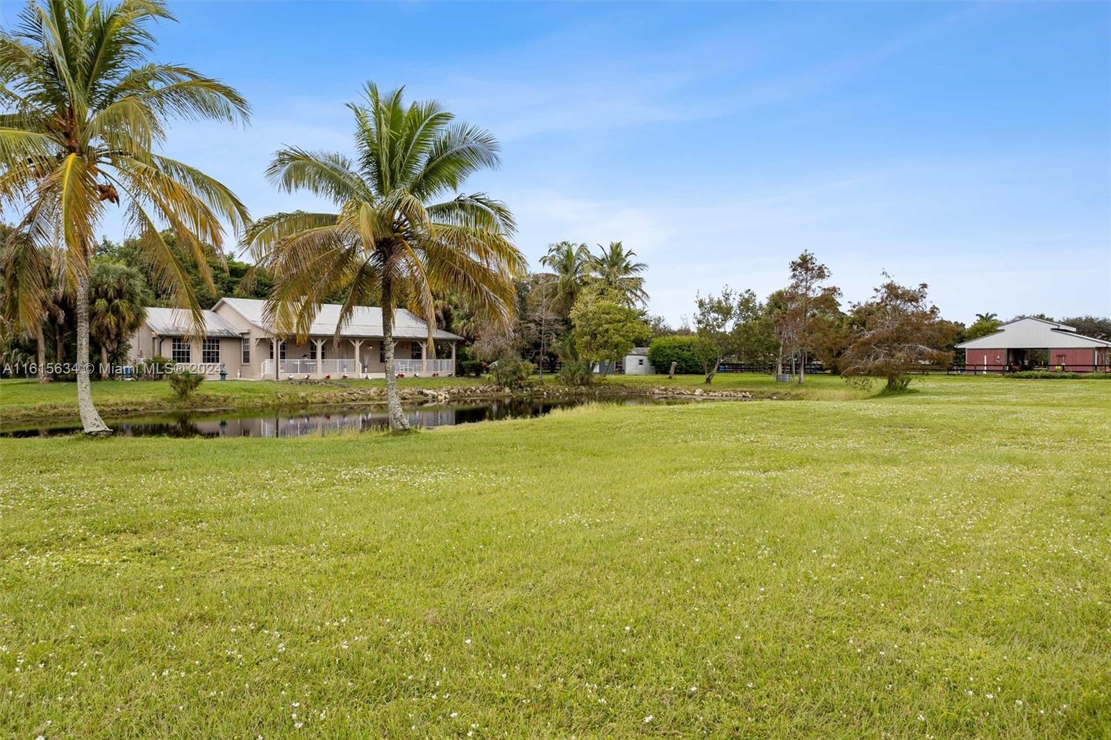 PALM BEACH FARMS - Residential