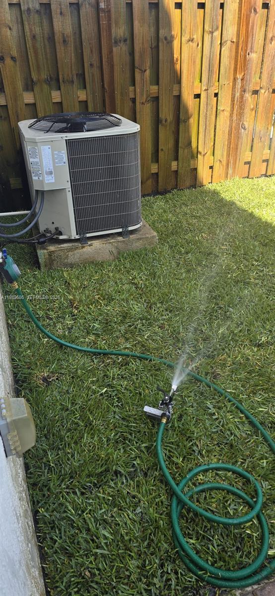 SILVER PALM RESIDENTIAL H - Residential Lease