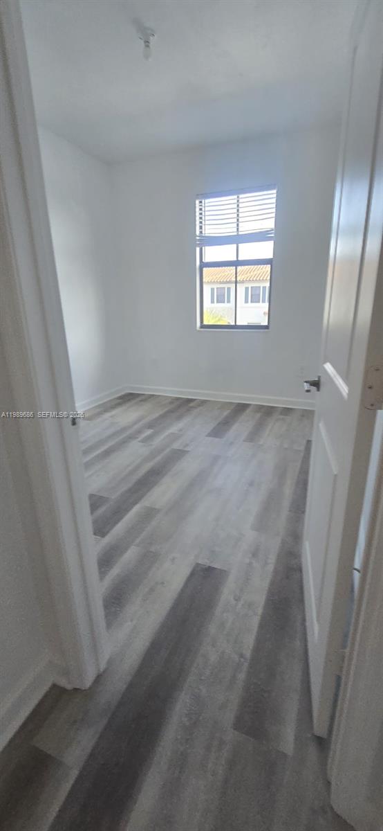 SILVER PALM RESIDENTIAL H - Residential Lease