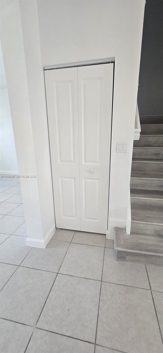 SILVER PALM RESIDENTIAL H - Residential Lease