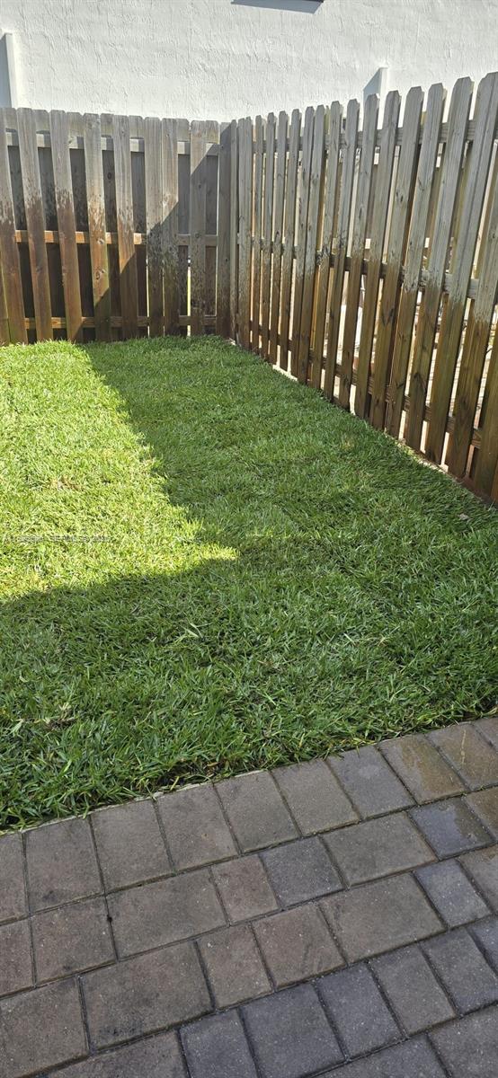 SILVER PALM RESIDENTIAL H - Residential Lease