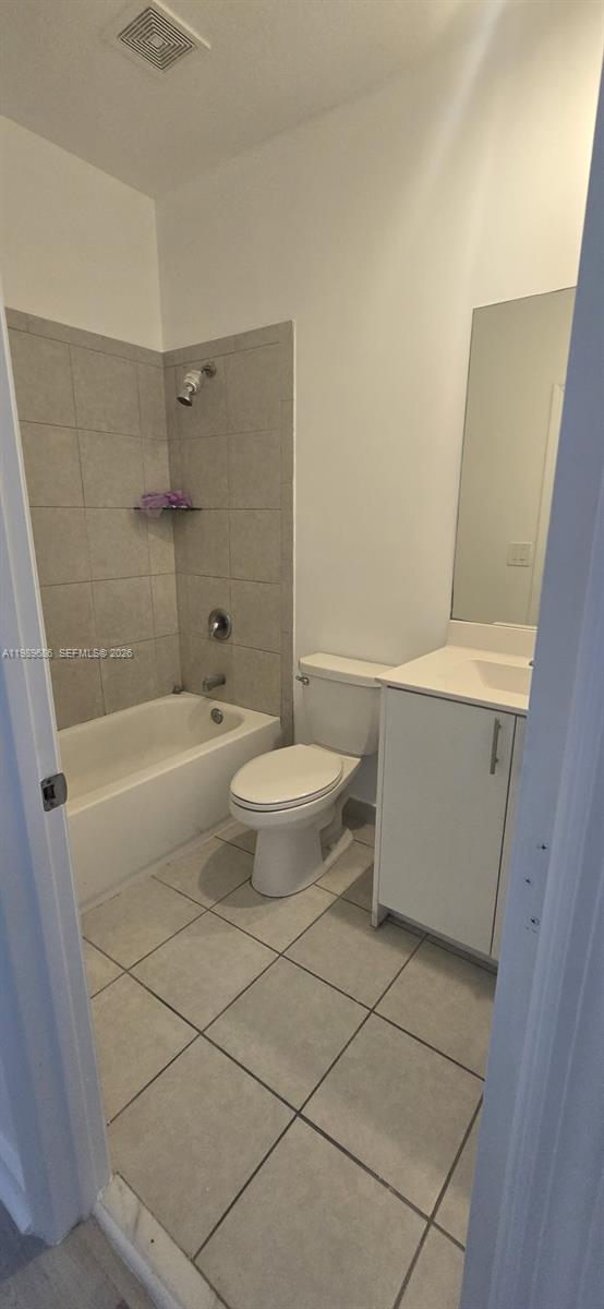 SILVER PALM RESIDENTIAL H - Residential Lease