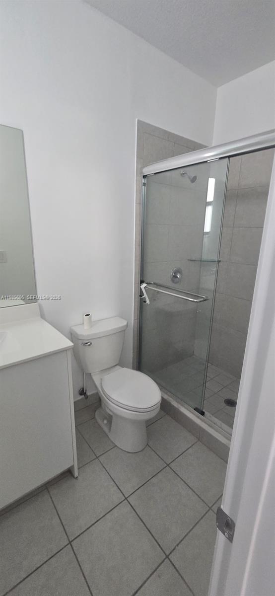 SILVER PALM RESIDENTIAL H - Residential Lease