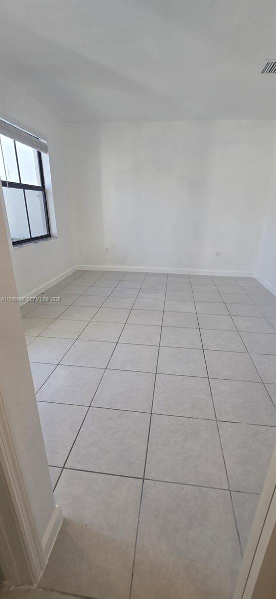 SILVER PALM RESIDENTIAL H - Residential Lease