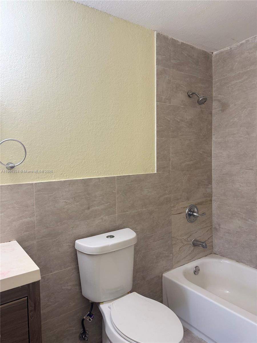 DENNIS DEV TOWNHOUSES - Residential