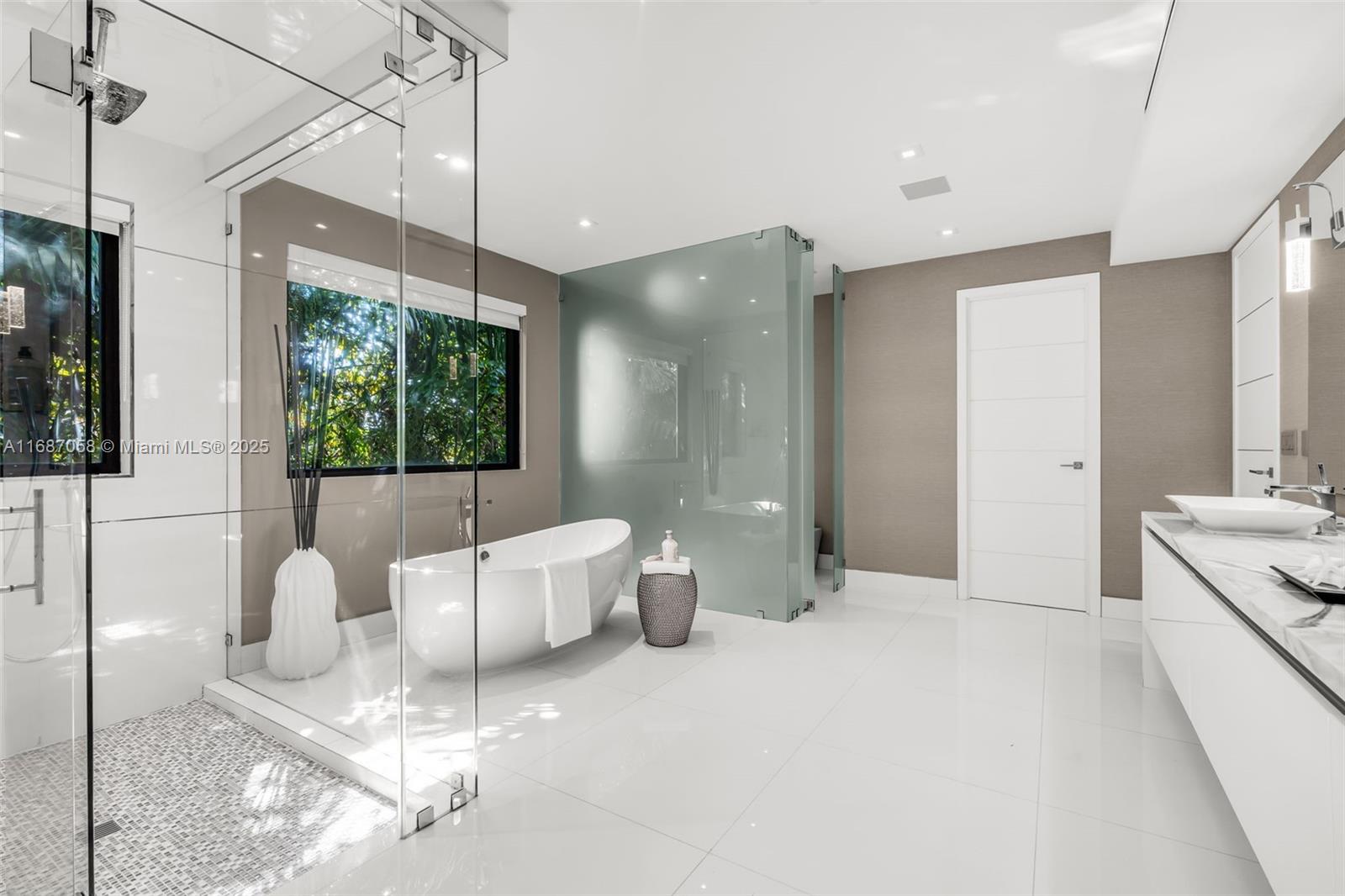BAL HARBOUR RESIDENTIAL S - Residential