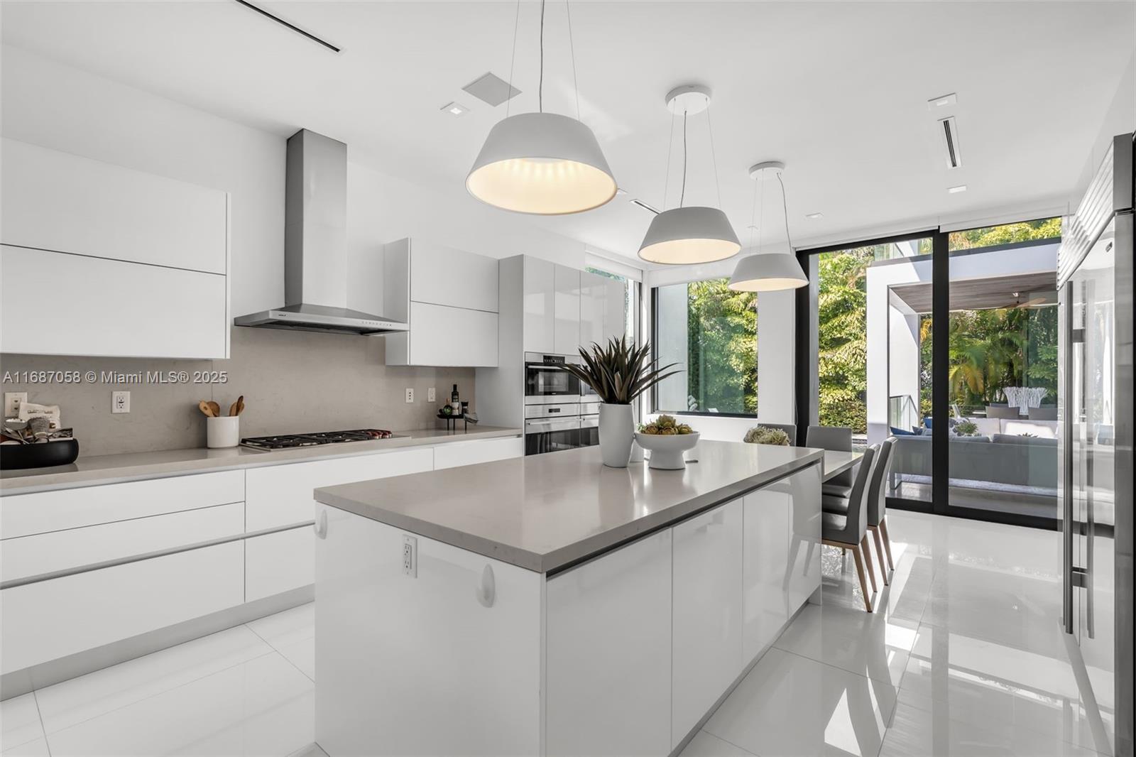 BAL HARBOUR RESIDENTIAL S - Residential