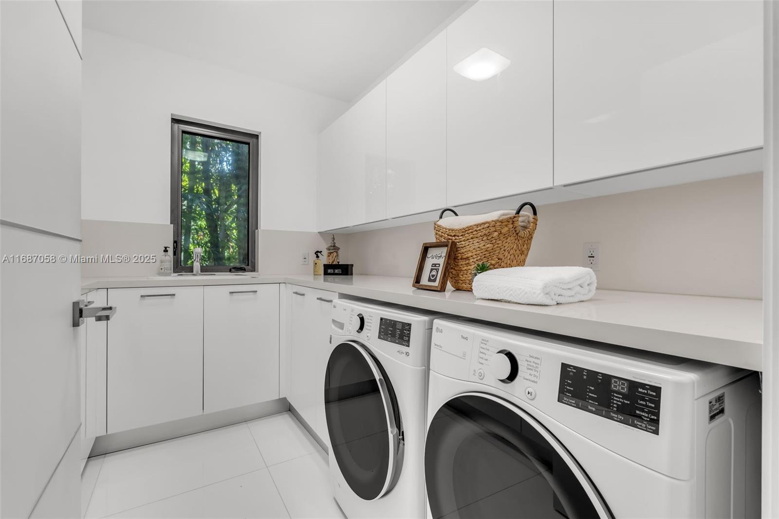 BAL HARBOUR RESIDENTIAL S - Residential