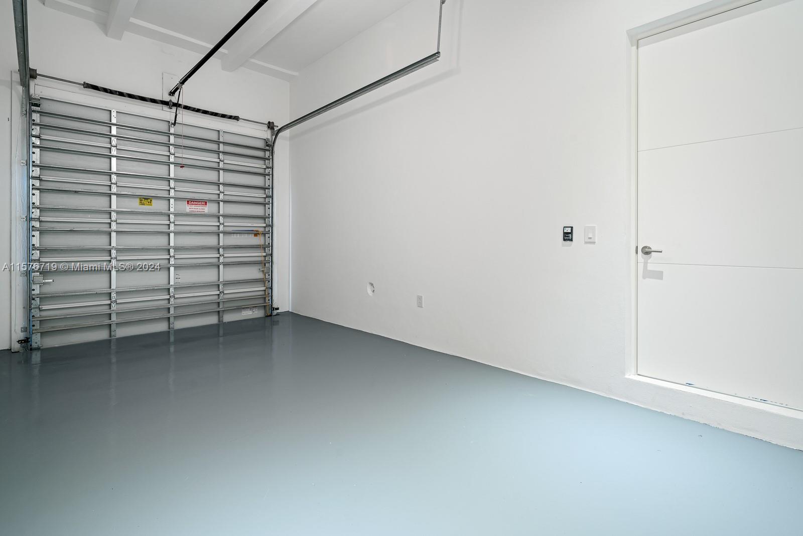 PALM TERRACE - Residential