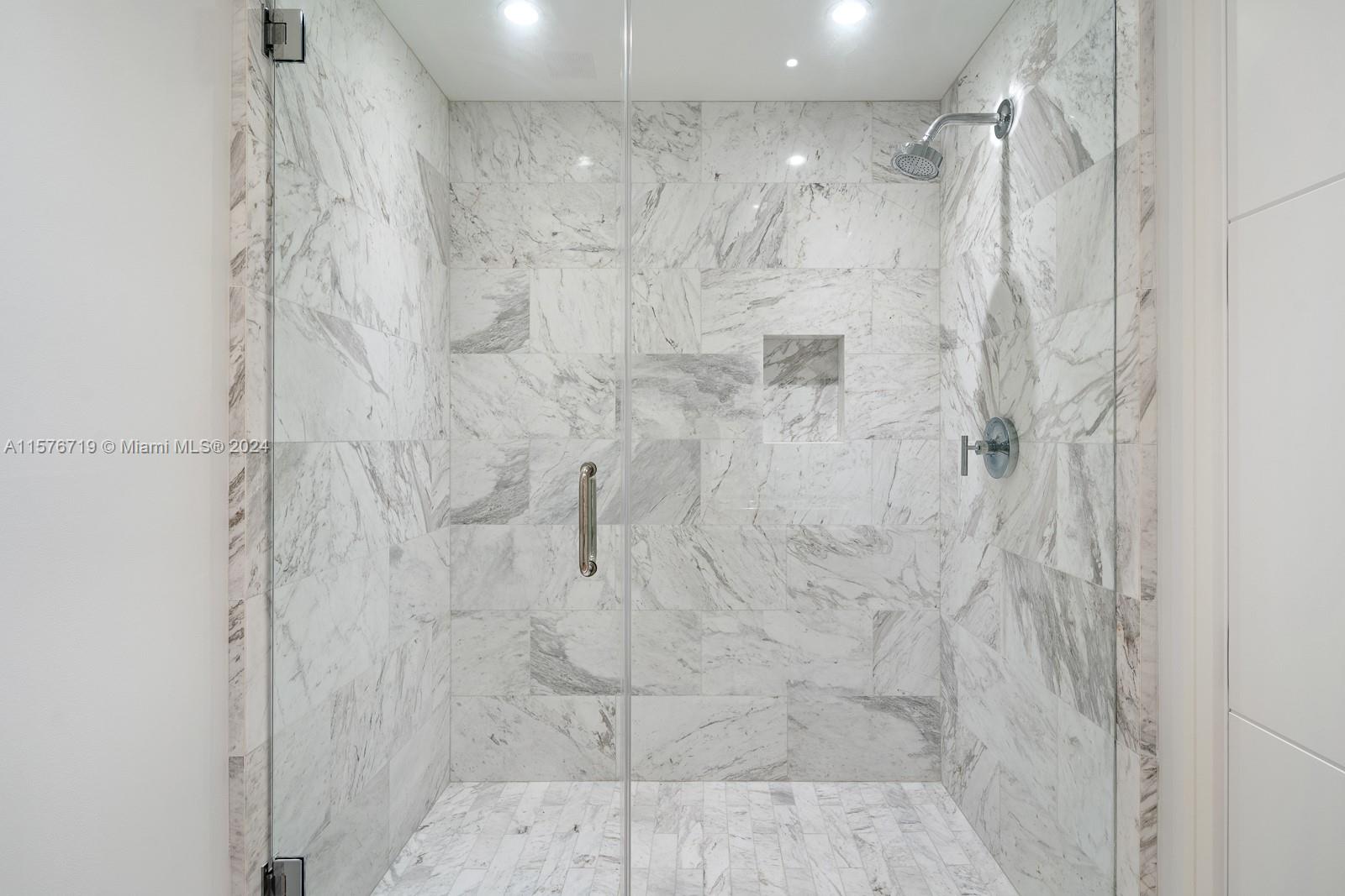 PALM TERRACE - Residential