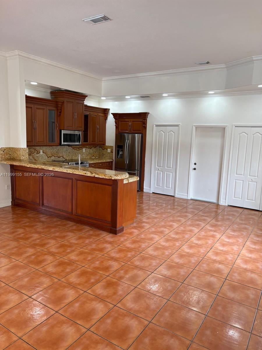 GARDEN HILLS SUB - Residential Lease