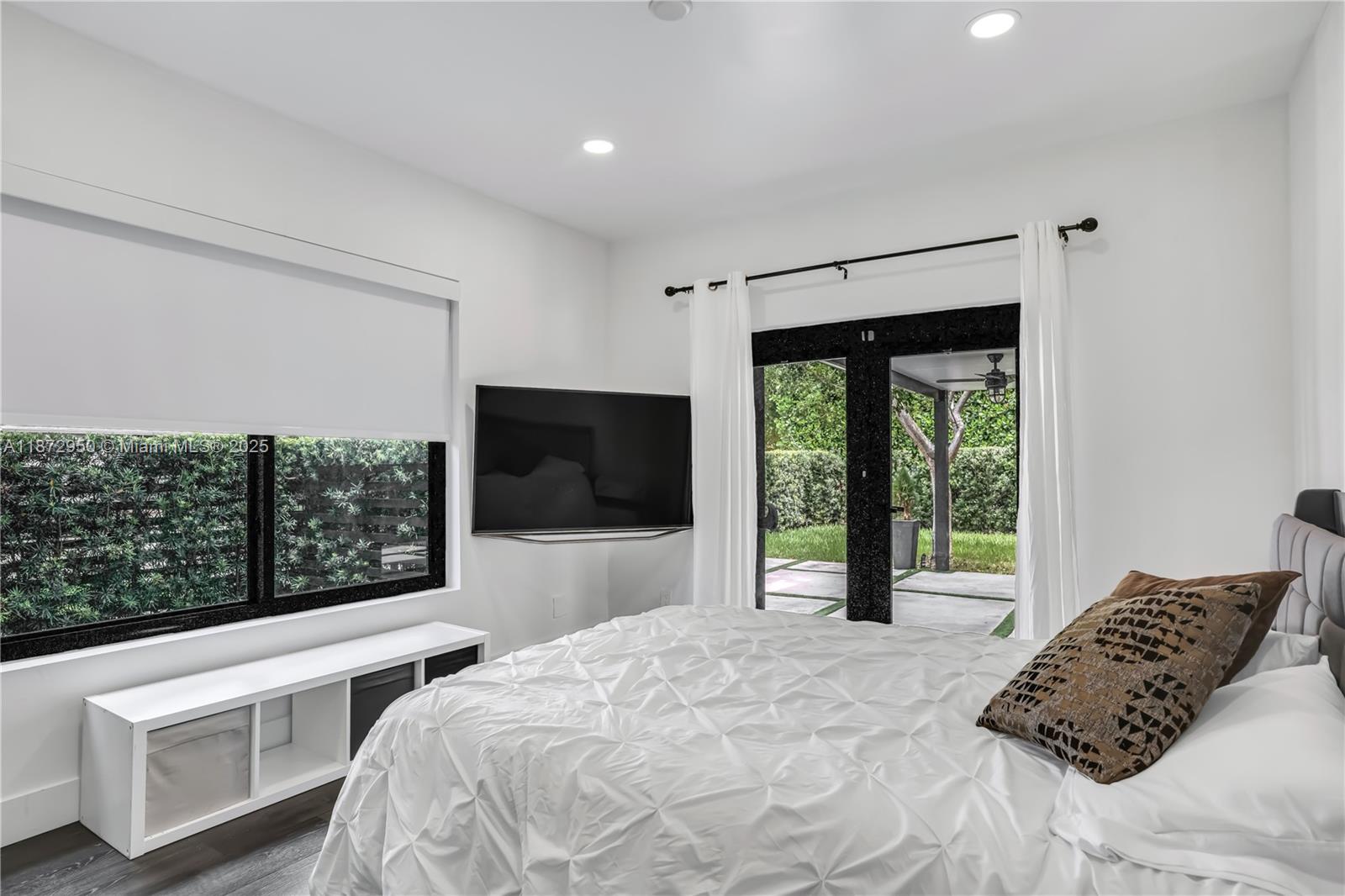 SILVER BLUFF EST-SEC B - Residential