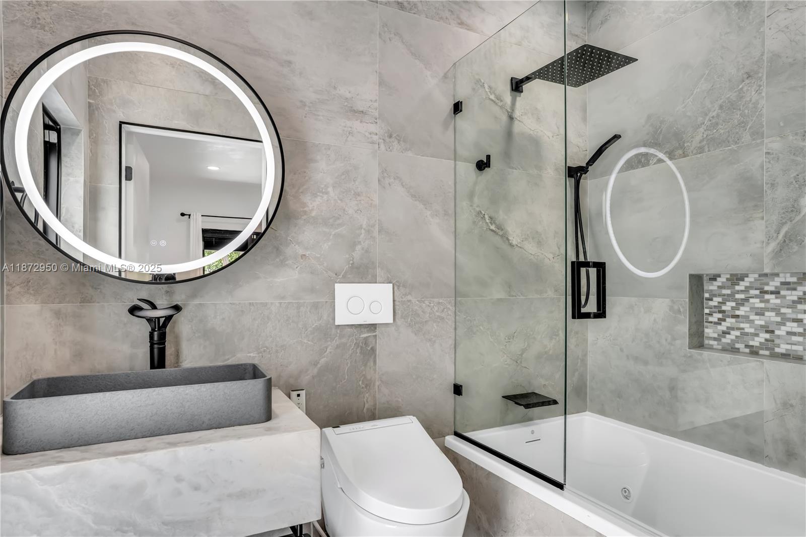 SILVER BLUFF EST-SEC B - Residential