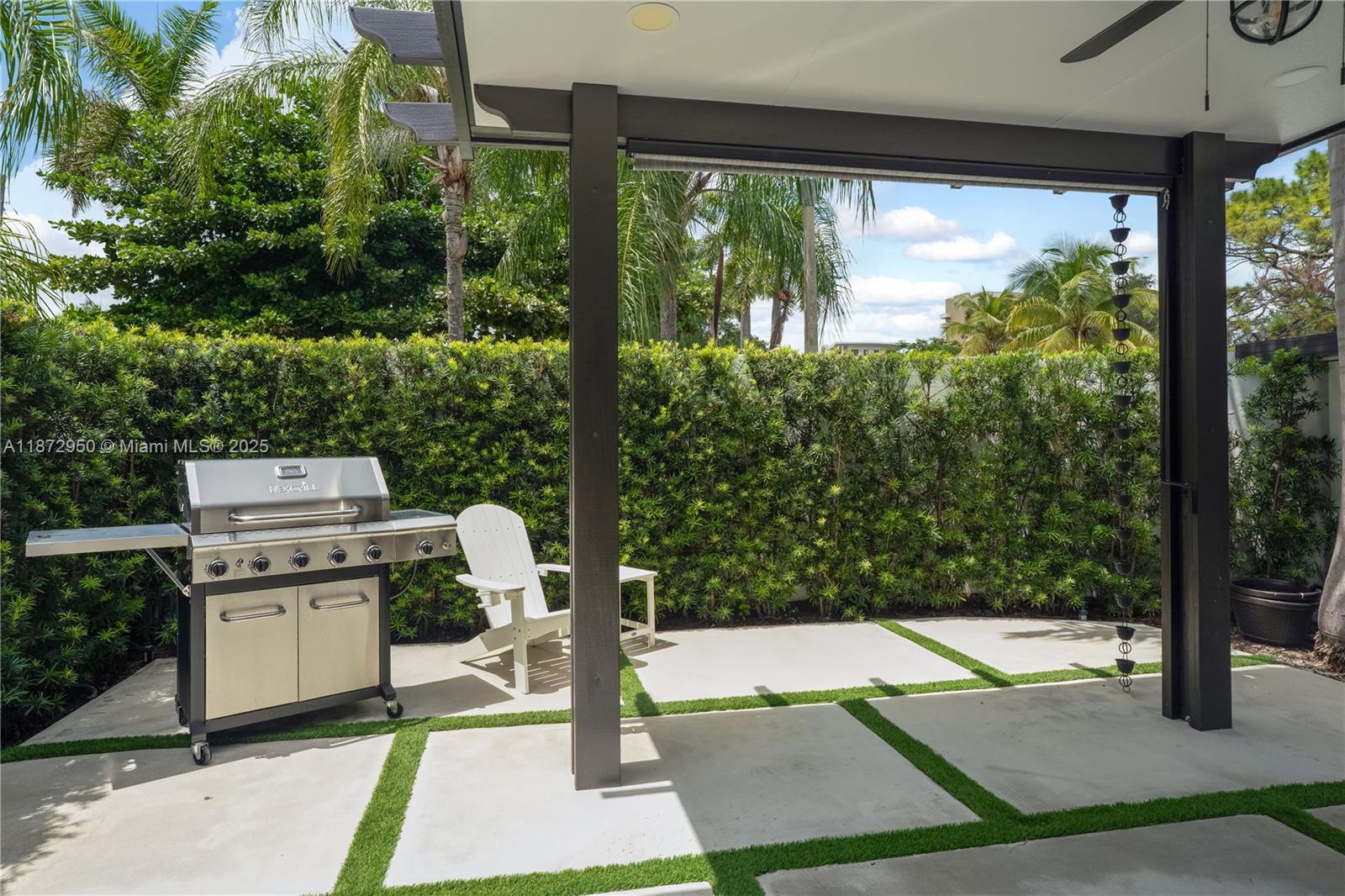 SILVER BLUFF EST-SEC B - Residential