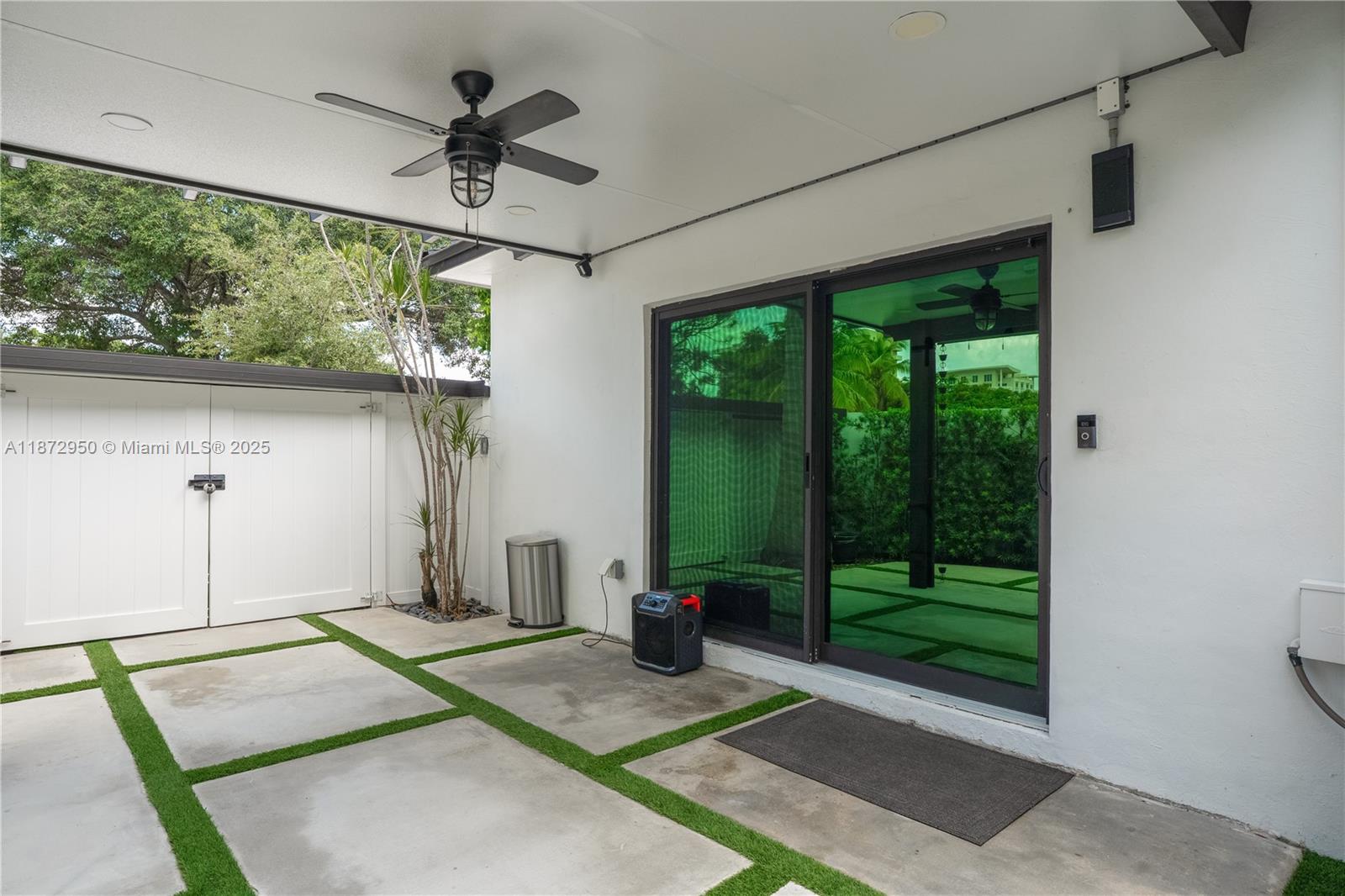 SILVER BLUFF EST-SEC B - Residential